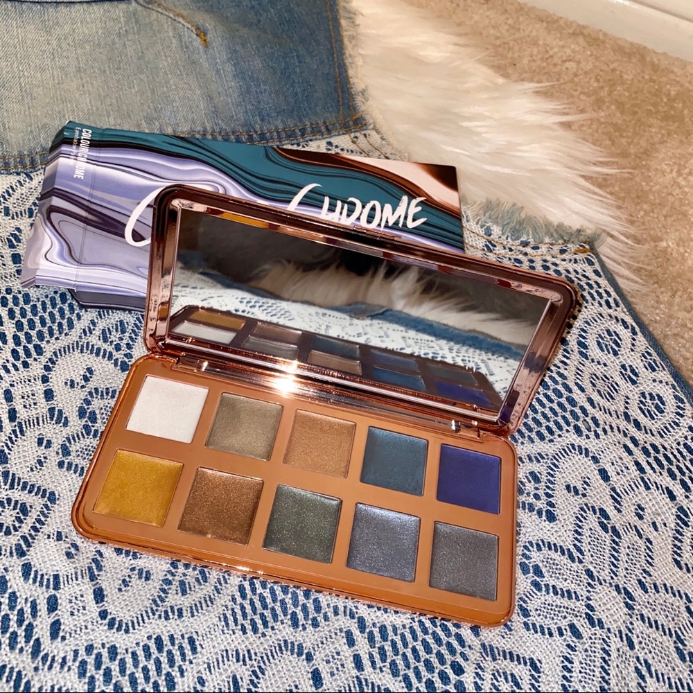 NWT MODEL’S OWN UK Colour Chrome Eyeshadow Palette